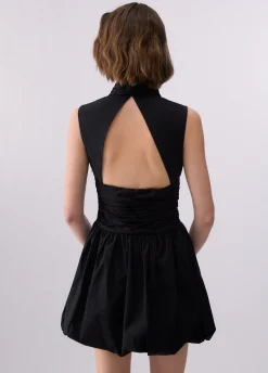 Abito corto con cut-out