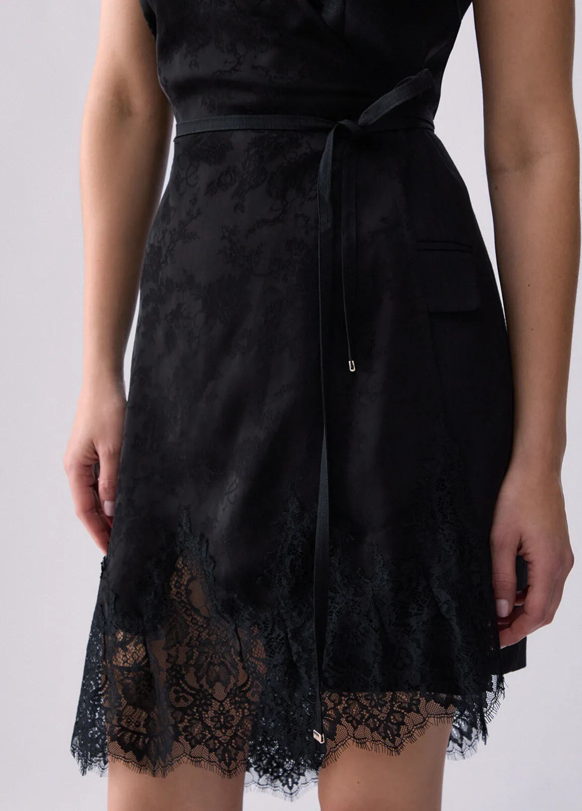 Abito corto jacquard