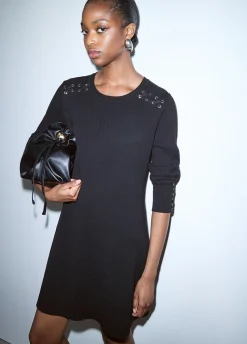 Abito in maglia con stringhe
