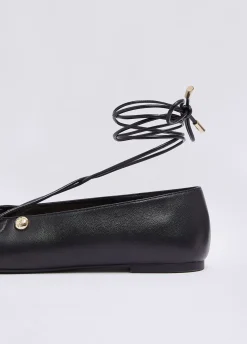 Ballerine lace-up