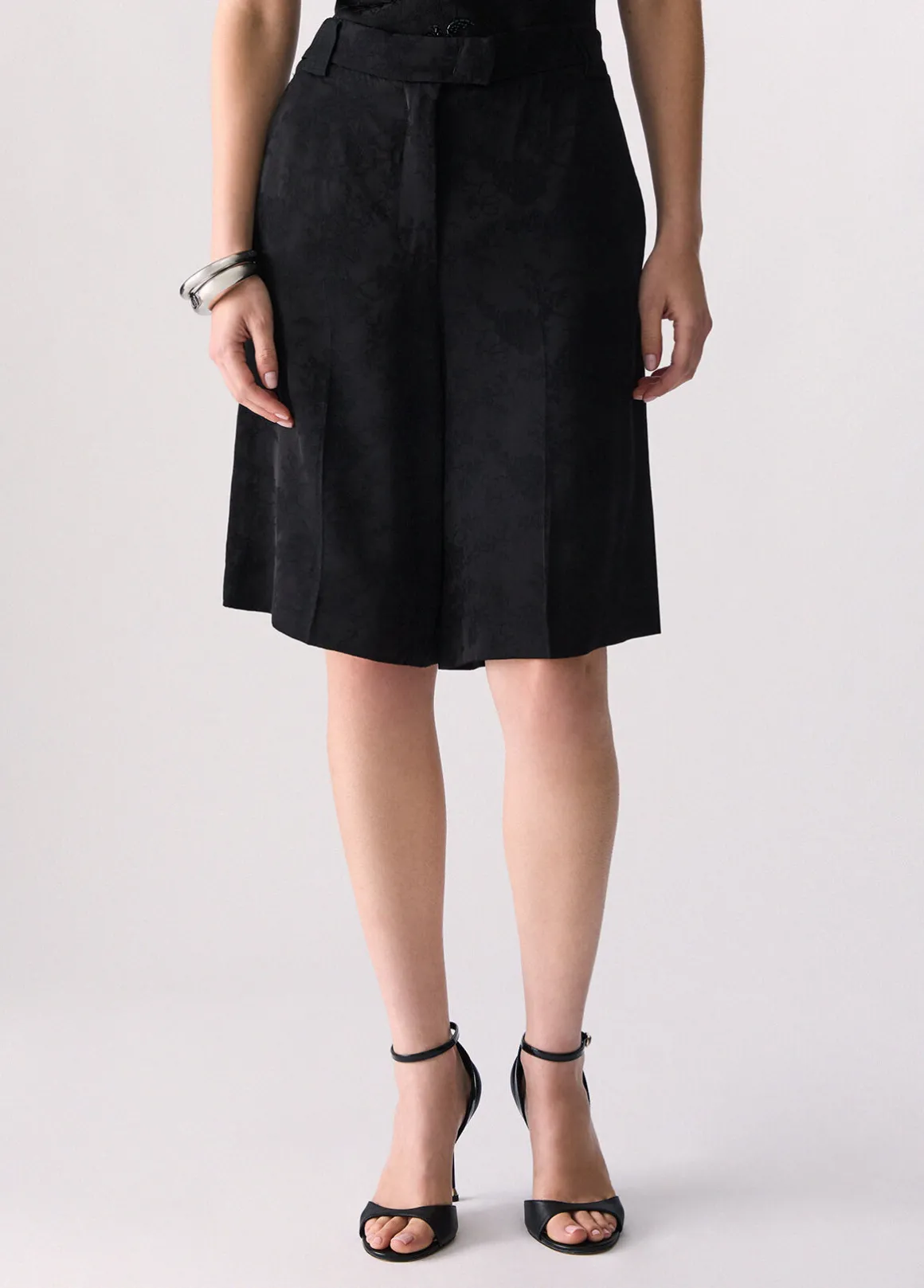 Bermuda jacquard