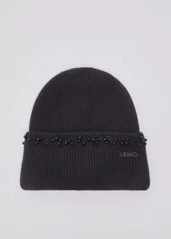 Berretto in maglia con perle