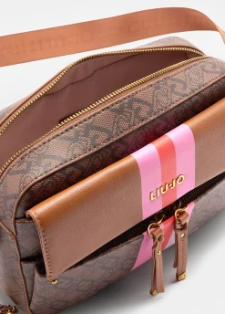 Borsa a tracolla media con charm