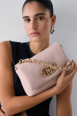Borsa LaPuffy media