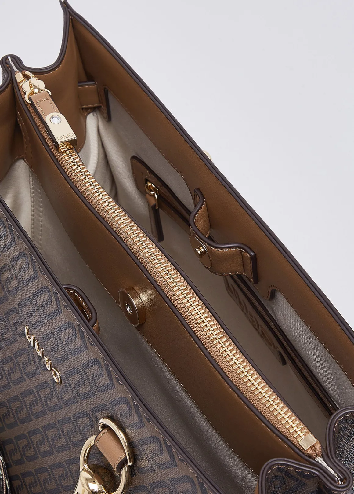 Borsa satchel media con foulard