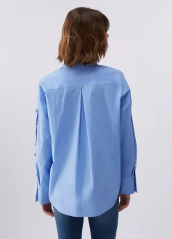 Camicia con bottoni logati