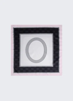 Foulard con lettera O