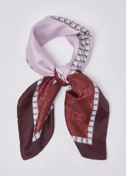 Foulard con lettera R