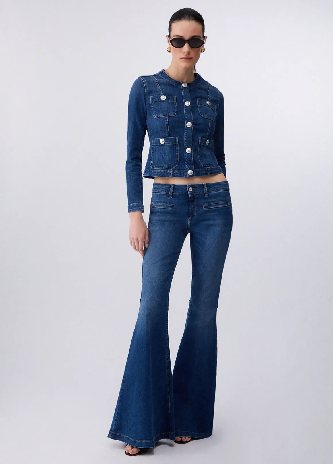 Giacca in denim con bottoni logati