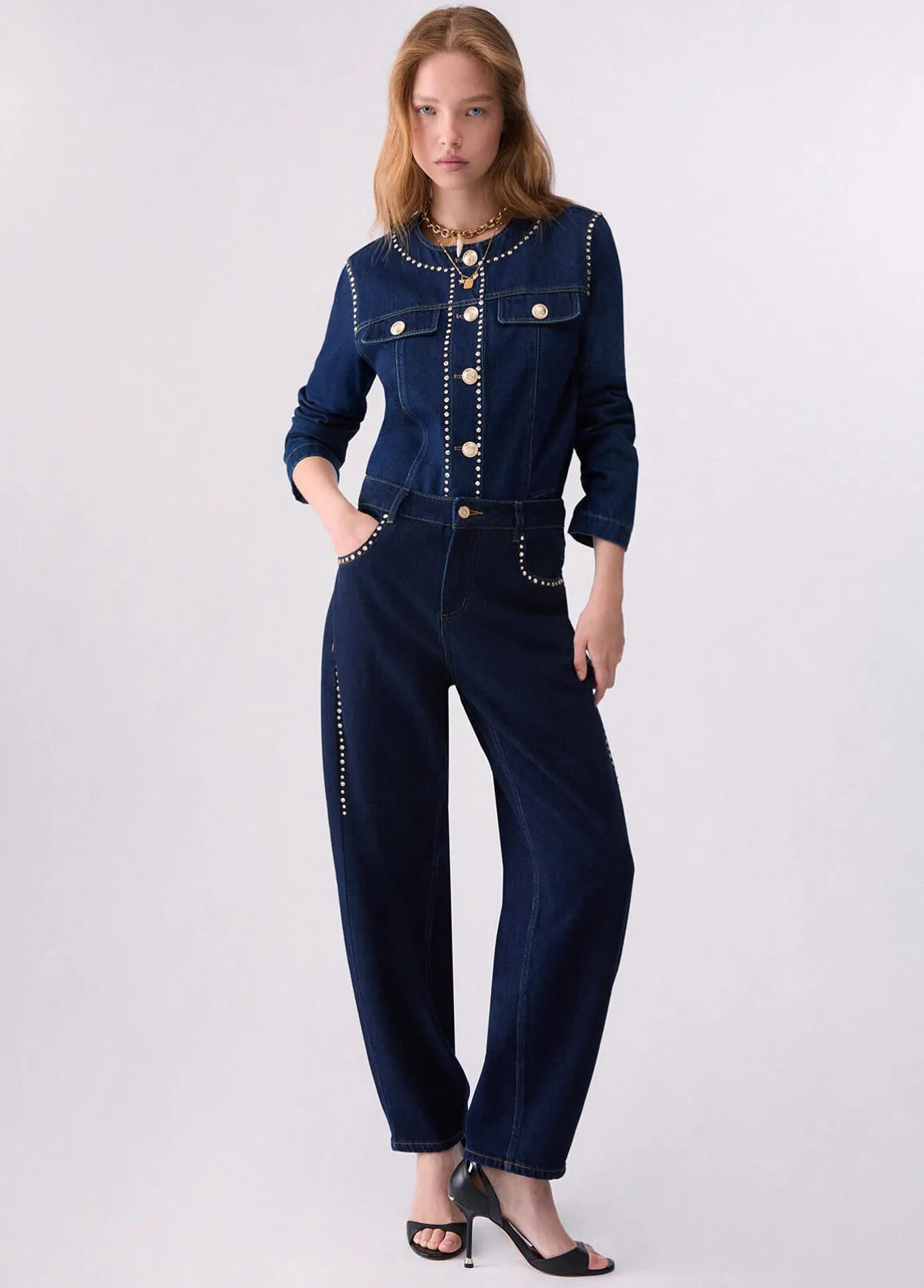 Giacca slim fit in denim con strass