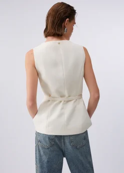 Gilet con cintura