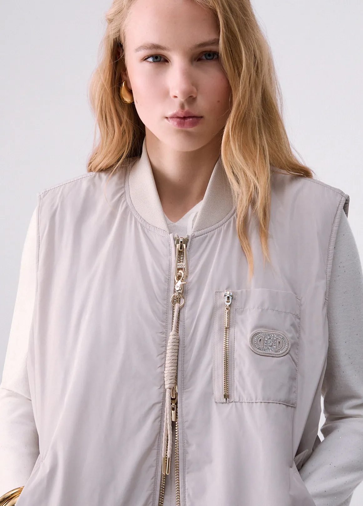 Gilet oversize in glossy nylon