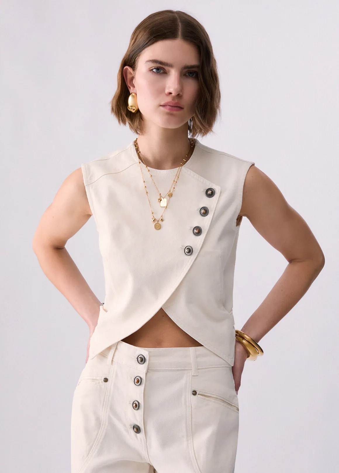 Gilet slim fit asimmetrico