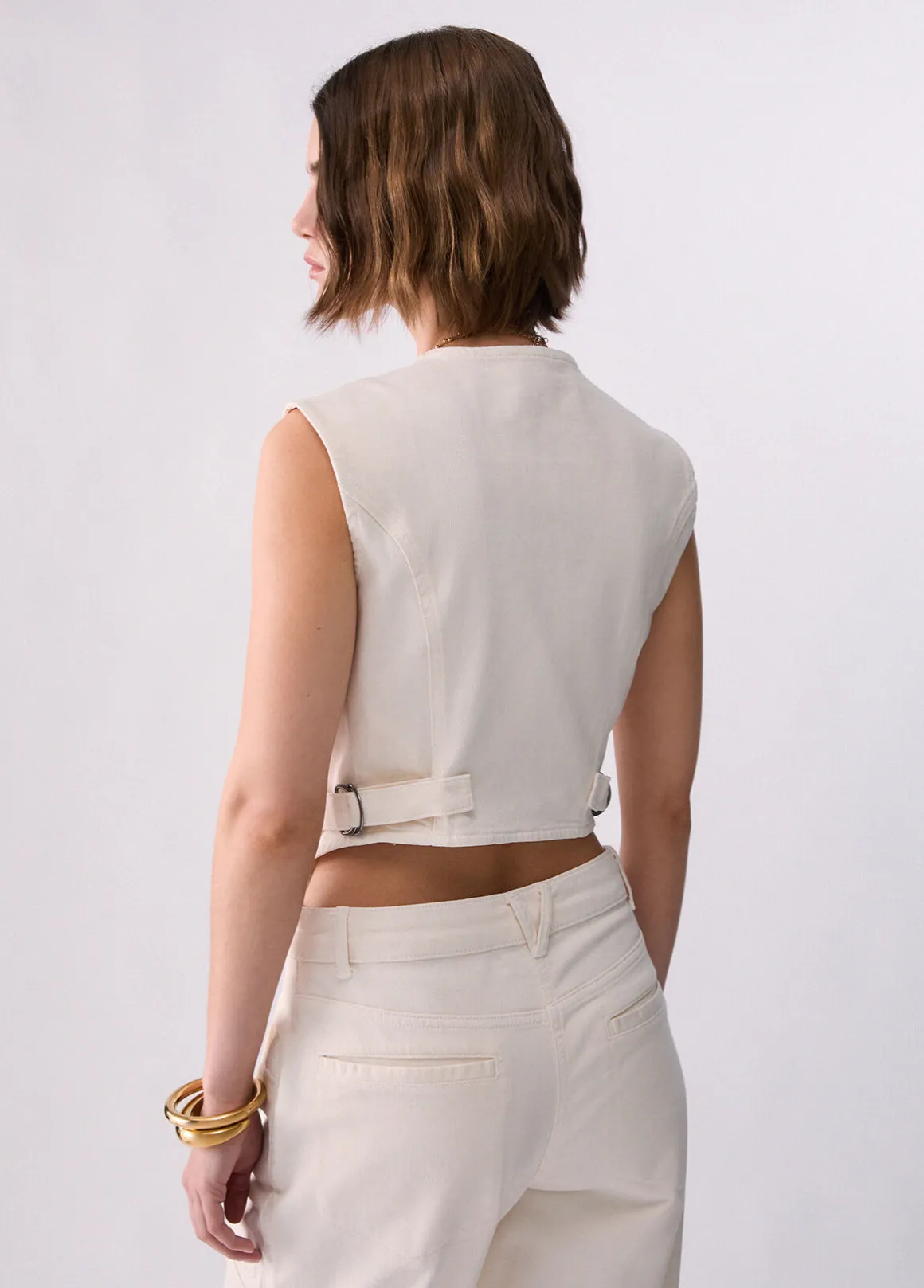 Gilet slim fit asimmetrico