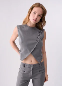 Gilet slim fit asimmetrico