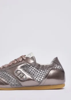 Glossy light sneakers con strass