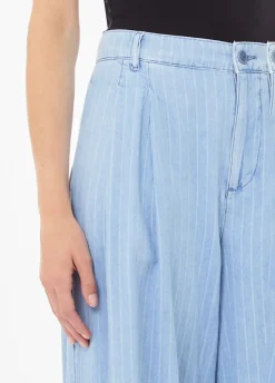 Jeans ampi in denim gessato