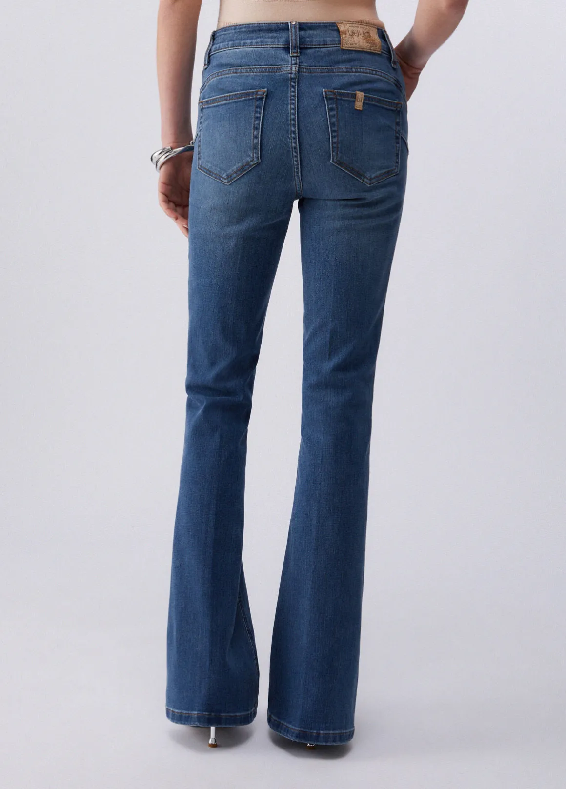 Jeans bootcut a vita alta