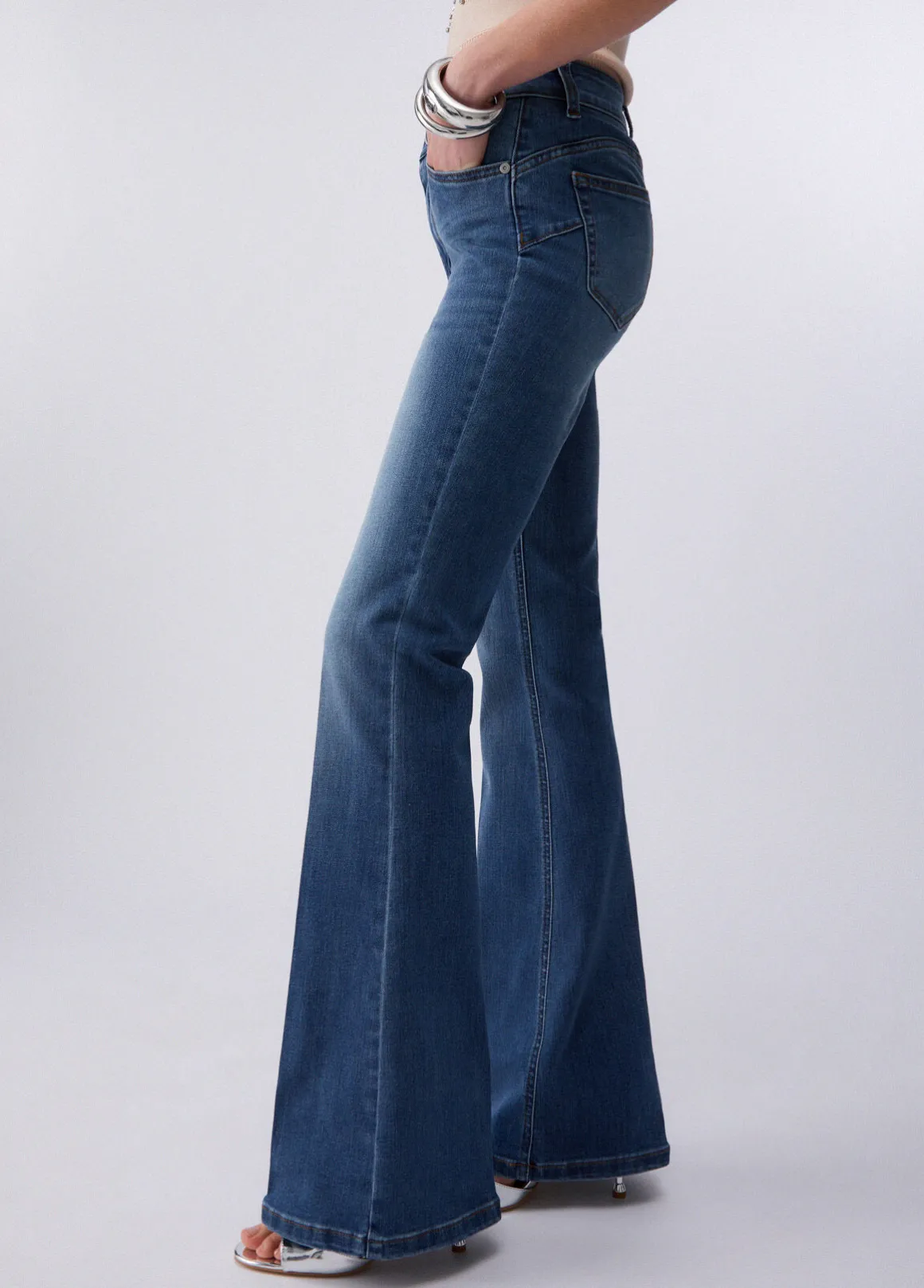 Jeans bootcut a vita alta