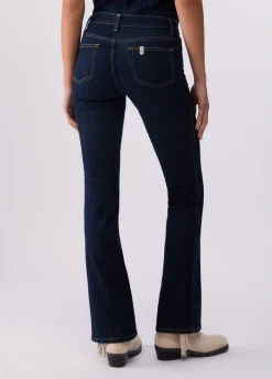 Jeans bootcut con cintura