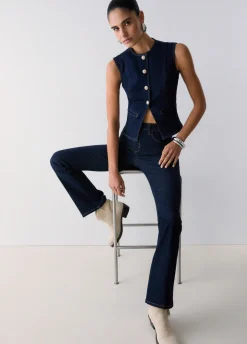 Jeans bootcut con cintura