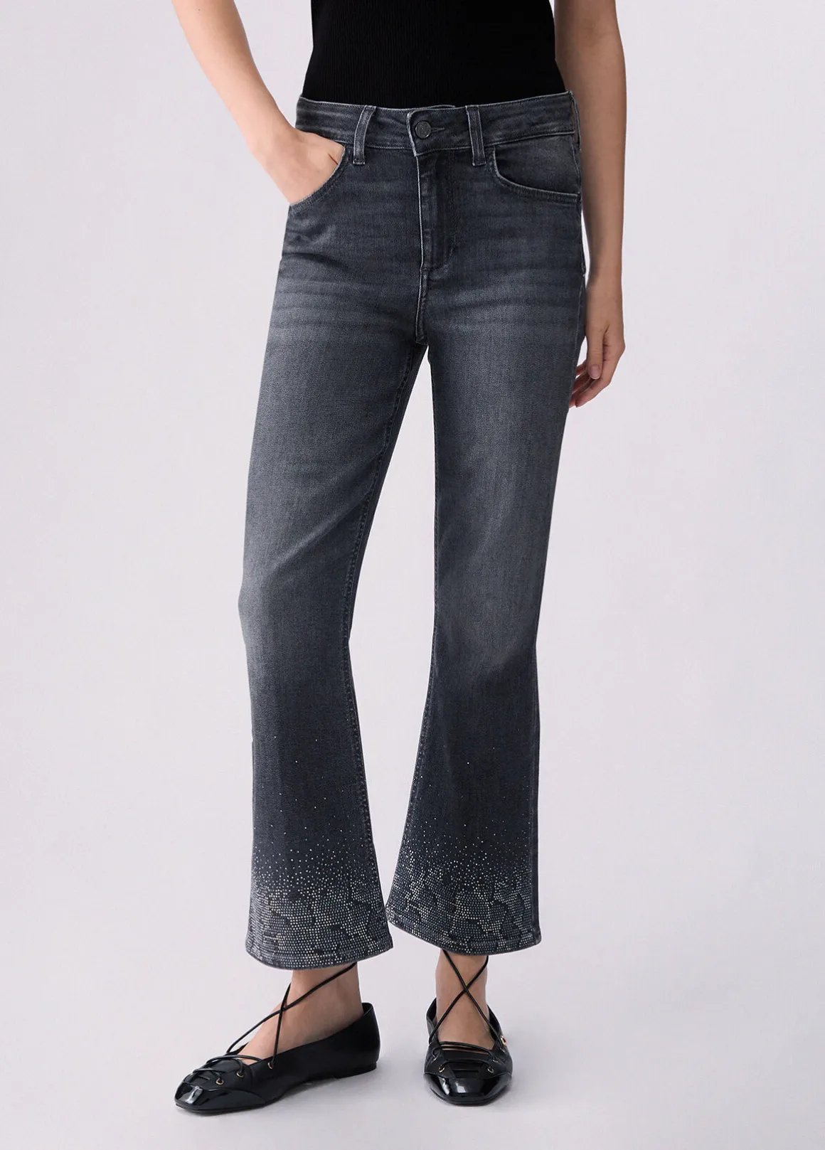 Jeans bootcut con strass
