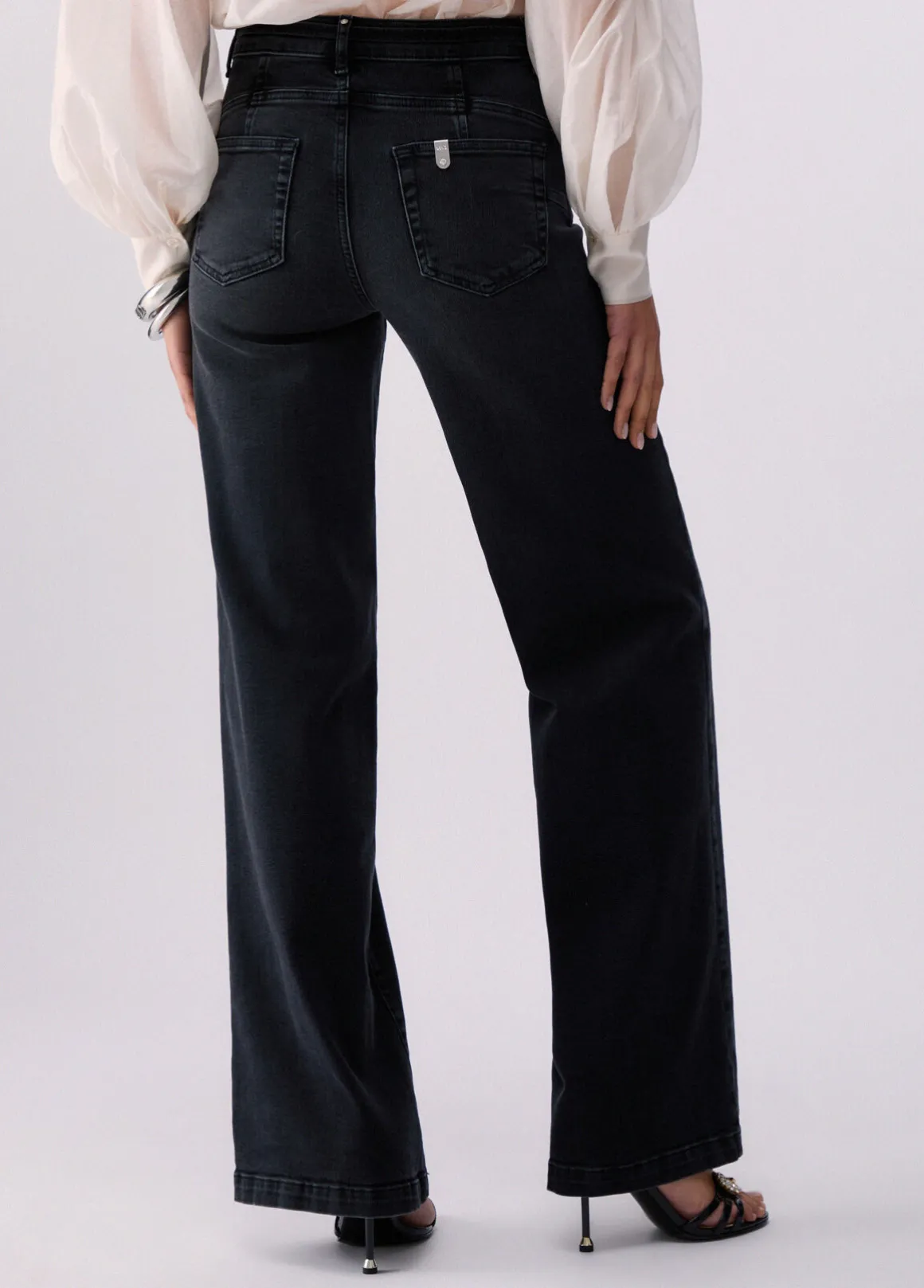 Jeans flare a vita alta