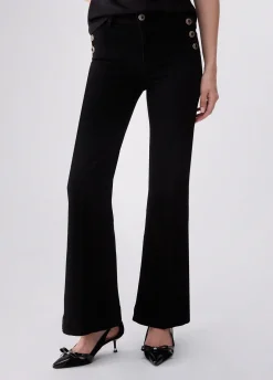 Jeans flare con bottoni gioiello