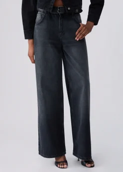 Jeans flare con cintura