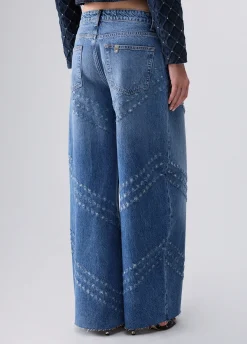 Jeans flare con dettagli laserati