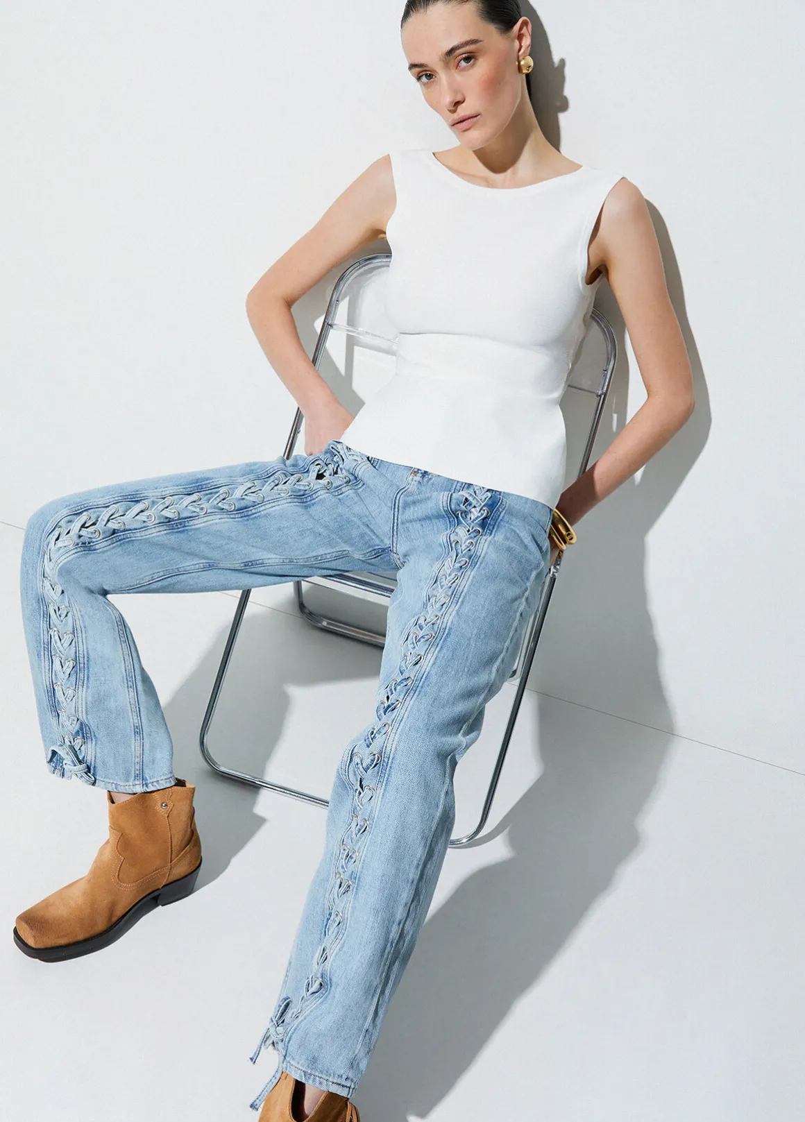 Jeans flare con intreccio