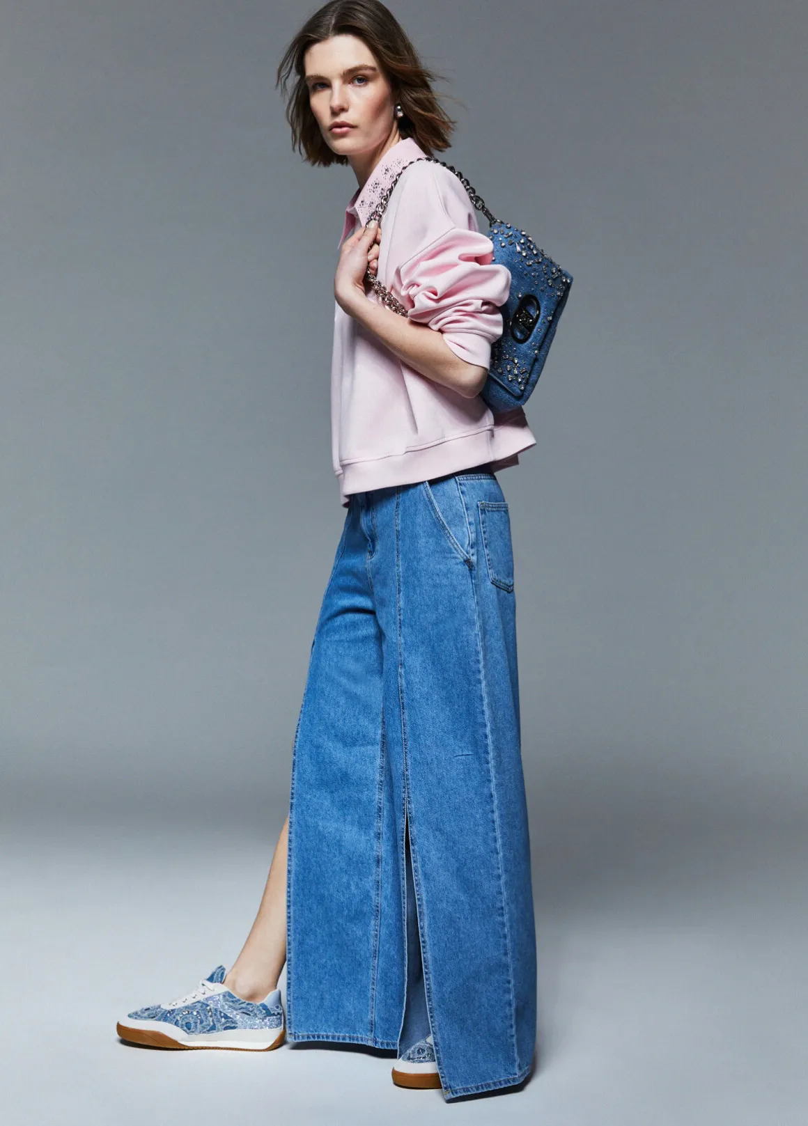 Jeans flare con spacchetti