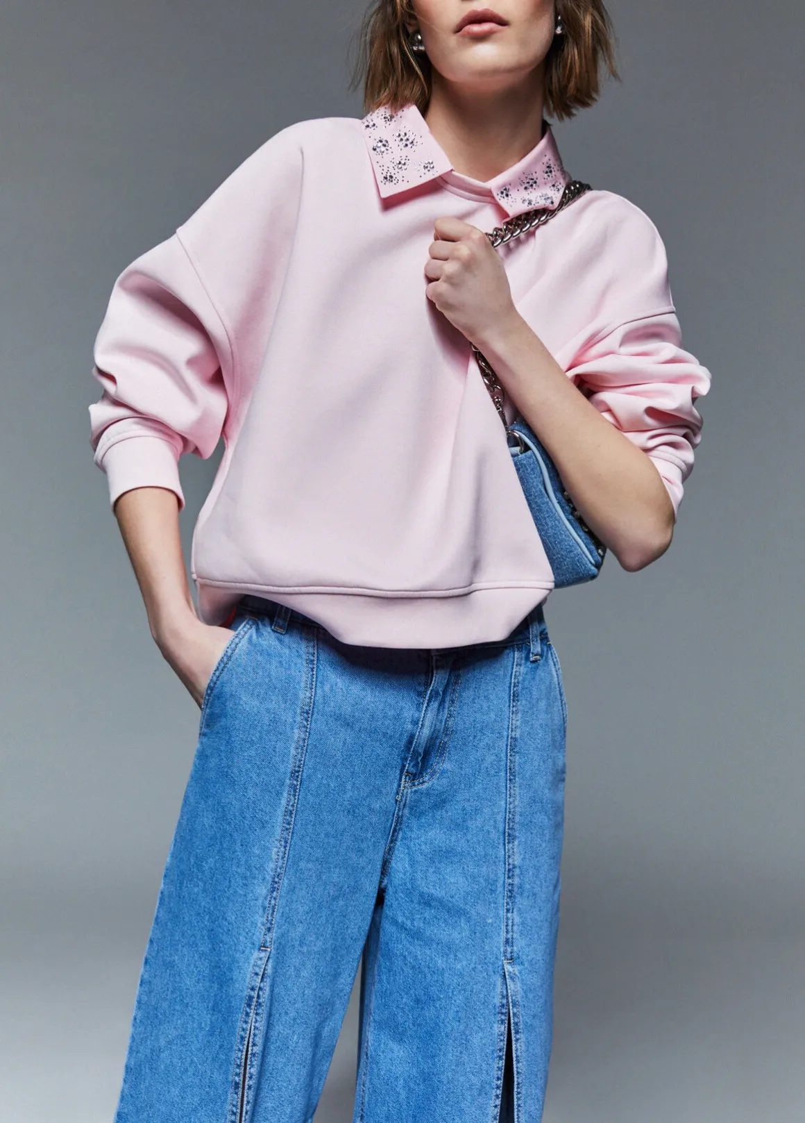 Jeans flare con spacchetti