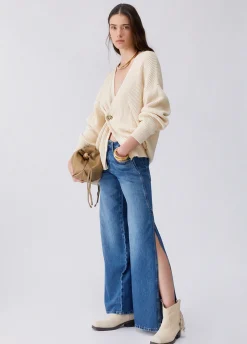 Jeans flare con spacchetti laterali