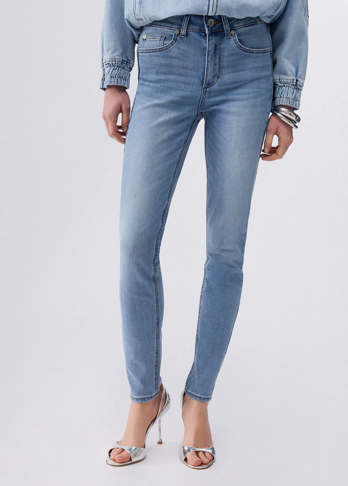 Jeans skinny a vita alta