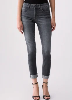 Jeans skinny con applicazioni
