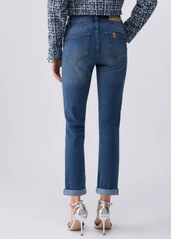 Jeans skinny con risvolto