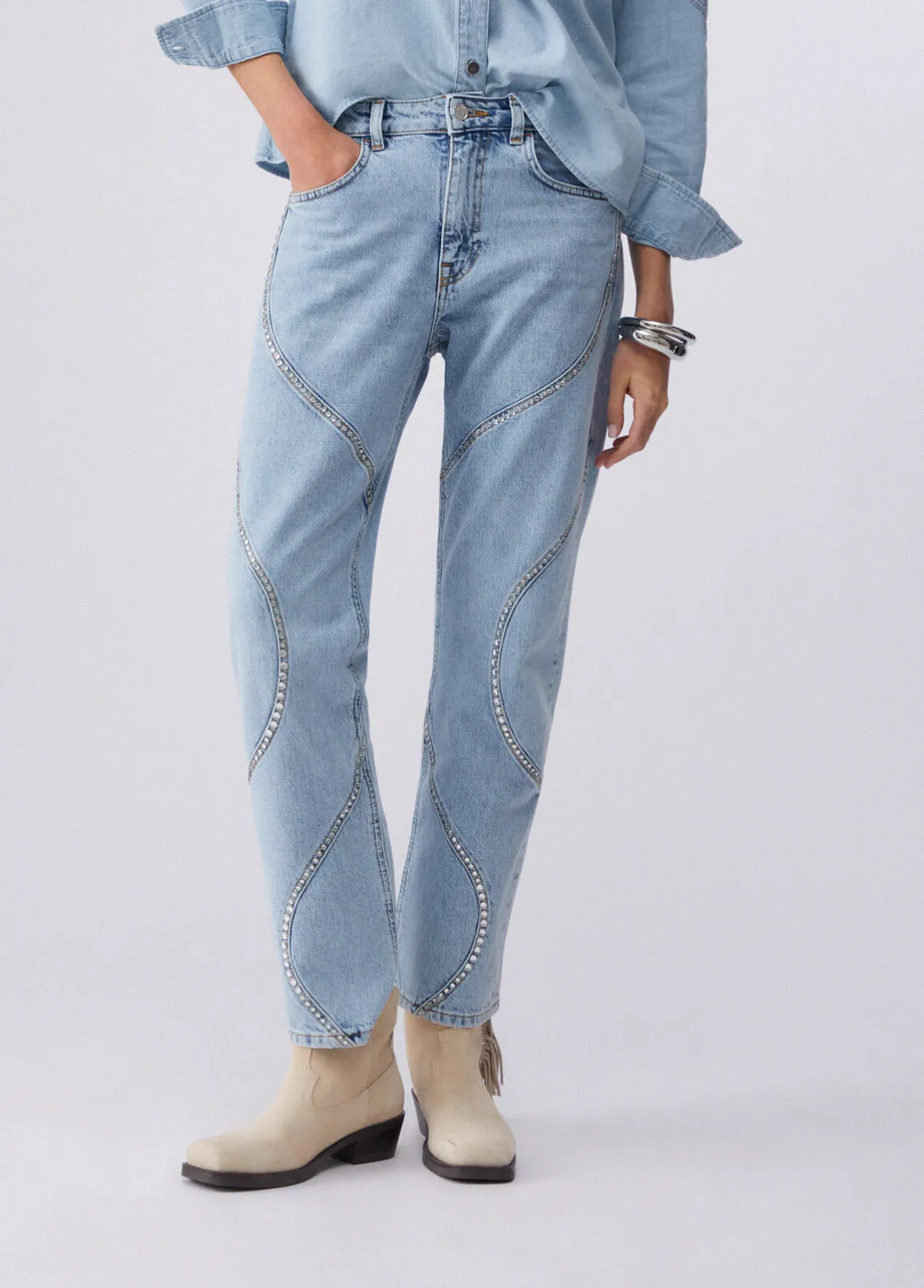 Jeans straight con ricami gioiello