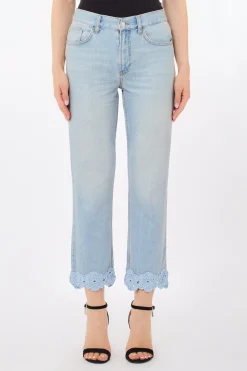 Jeans straight con ricamo crochet
