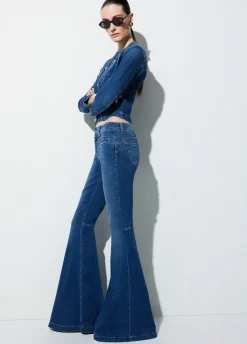 Jeans super flare a vita bassa