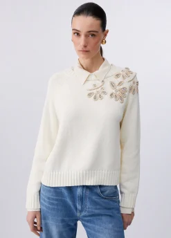 Maglia con ricami gioiello