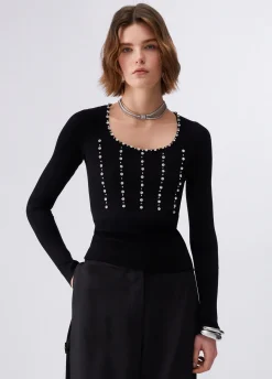 Maglia con ricami gioiello