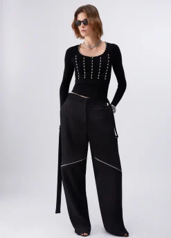 Maglia con ricami gioiello
