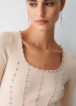Maglia con ricami gioiello