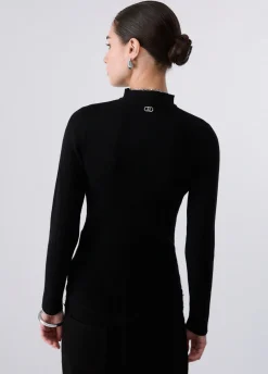 Maglia con stringhe