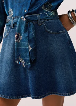 Minigonna in denim con foulard