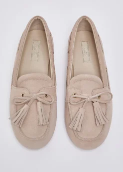 Mocassini in suede con nappine