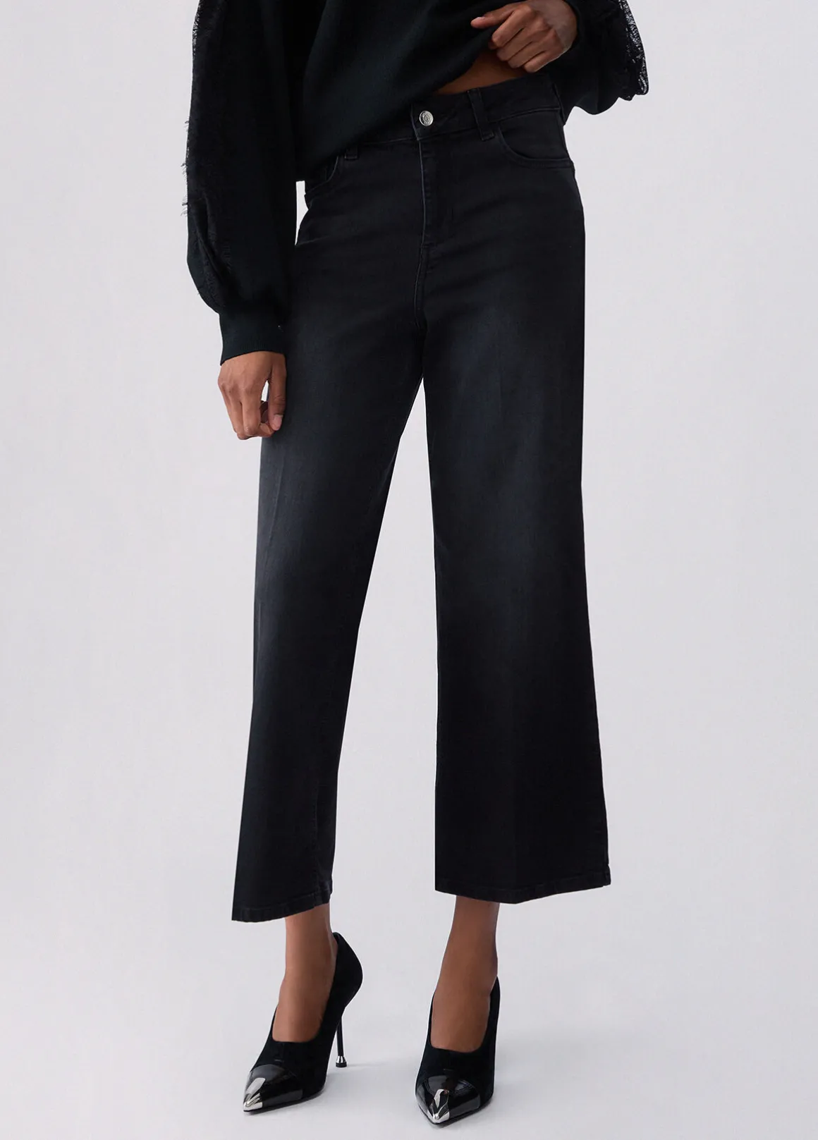 Pantalone flare cropped