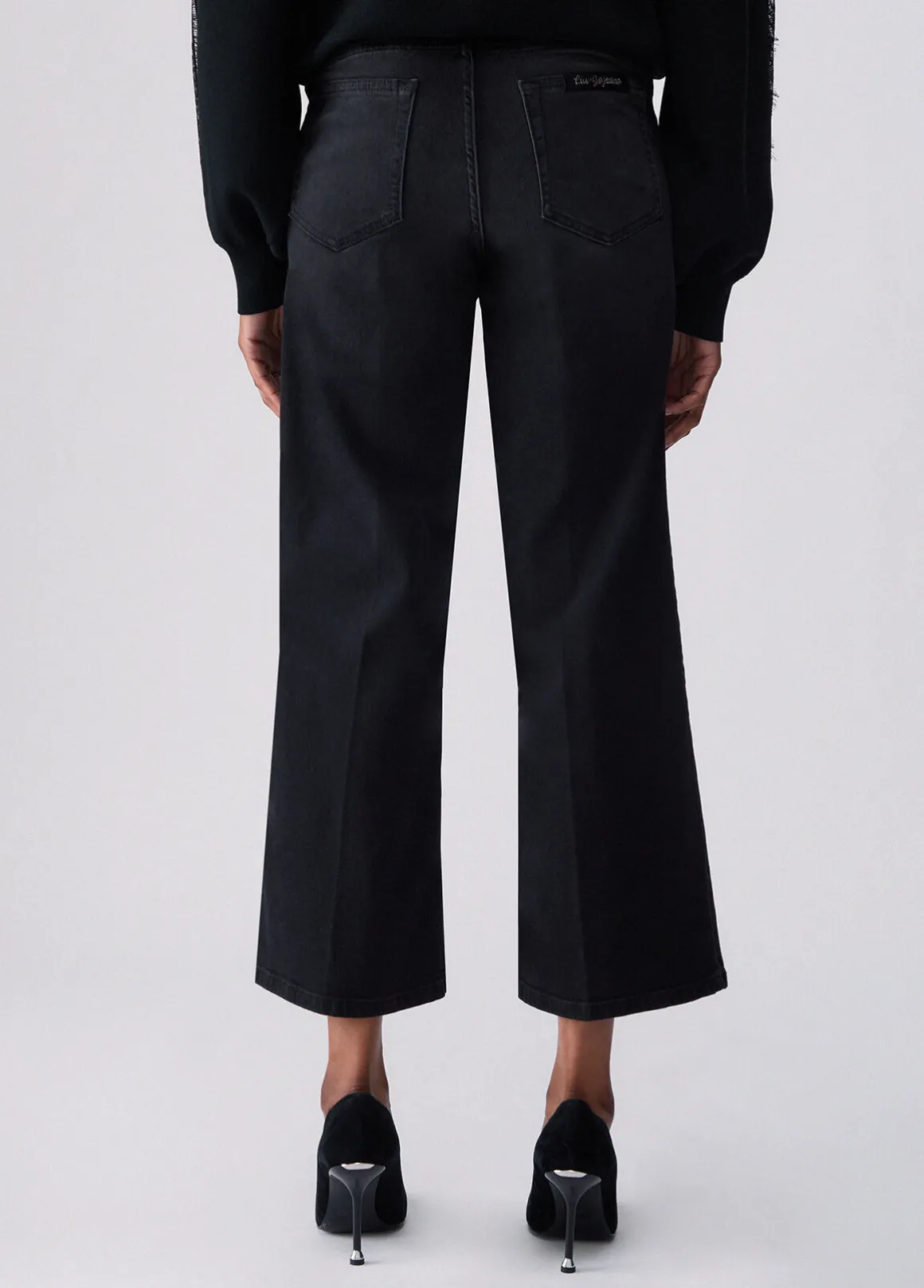 Pantalone flare cropped