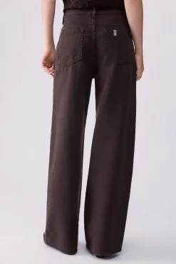 Pantalone straight con cintone asimmetrico